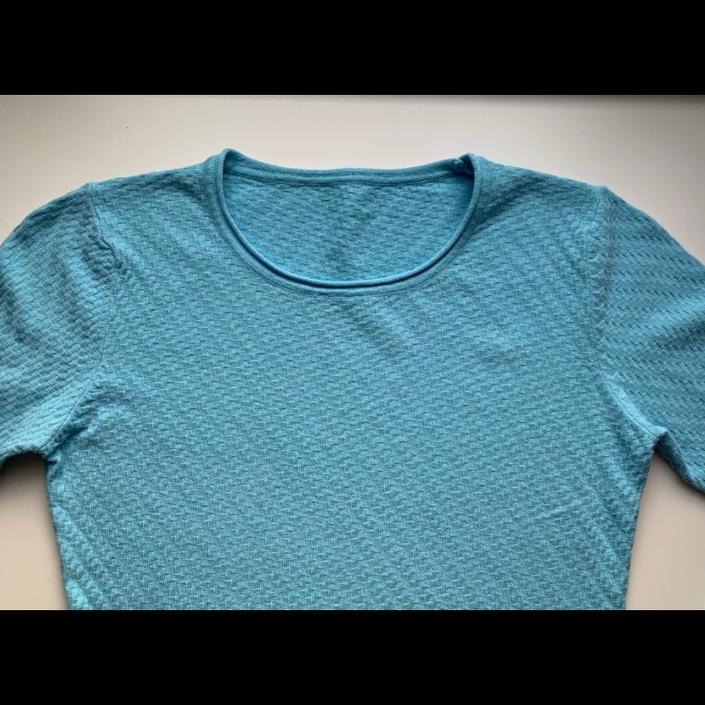 🌸🌸🌸 Light Sweater Top - Picture 5 of 6